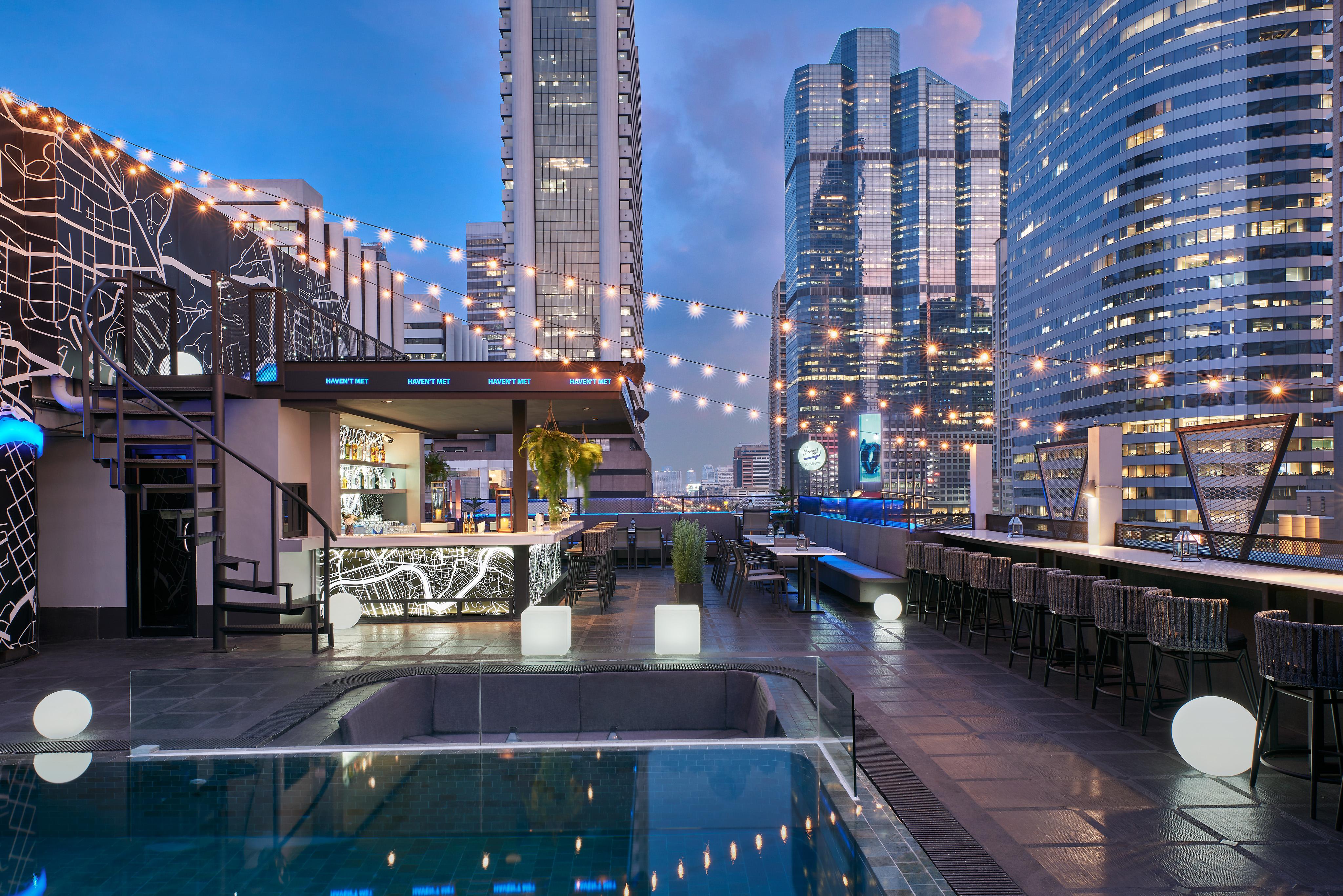 Sora Hotel Silom Bangkok Bagian luar foto
