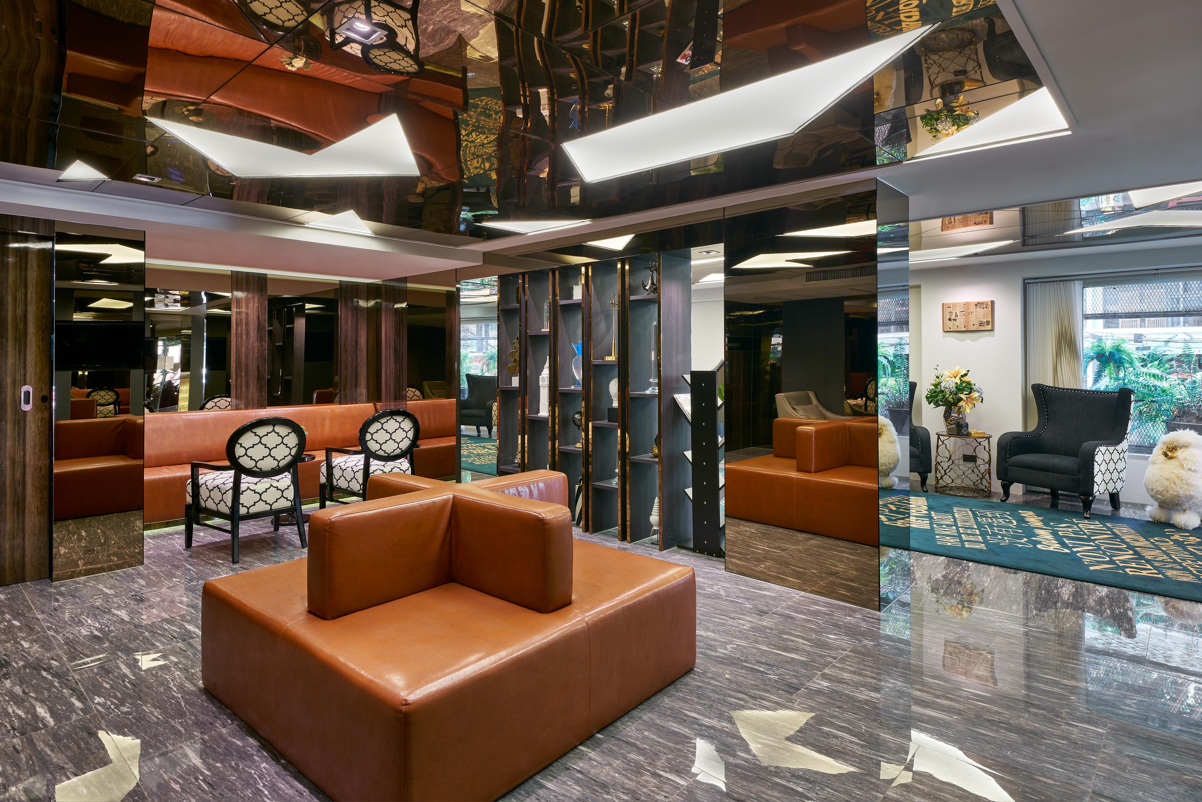 Sora Hotel Silom Bangkok Bagian luar foto