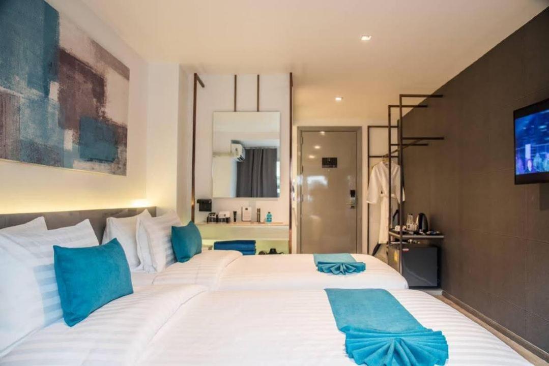 Sora Hotel Silom Bangkok Bagian luar foto