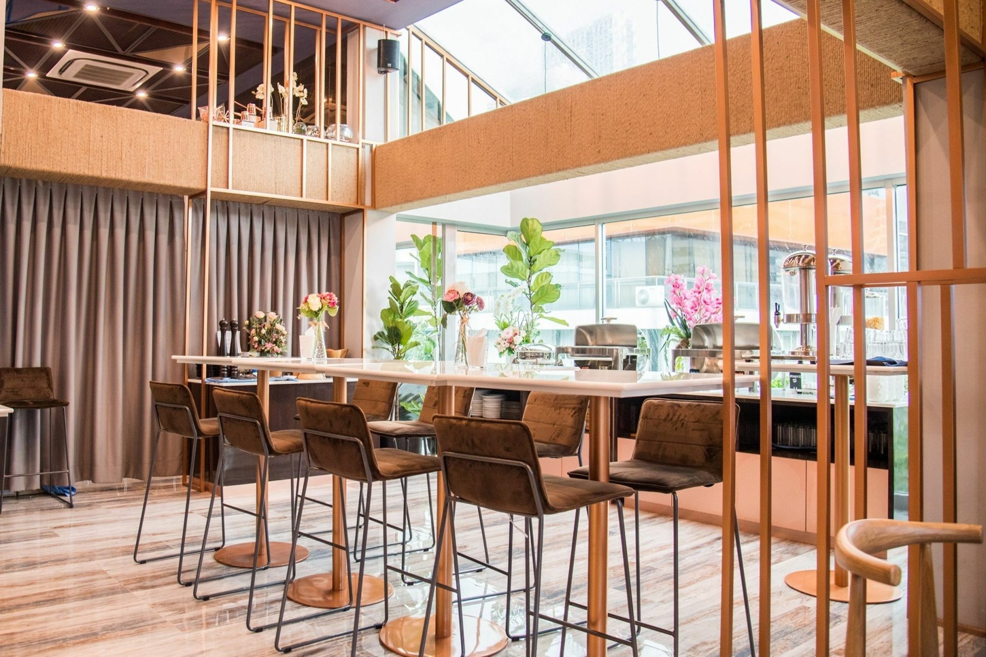 Sora Hotel Silom Bangkok Bagian luar foto